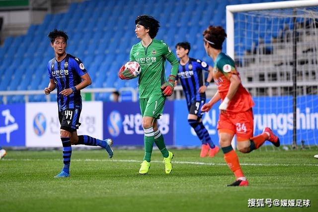 啥阵仗没见过！36岁哈登连续7场吸引最强防守 首轮攻防无可挑剔