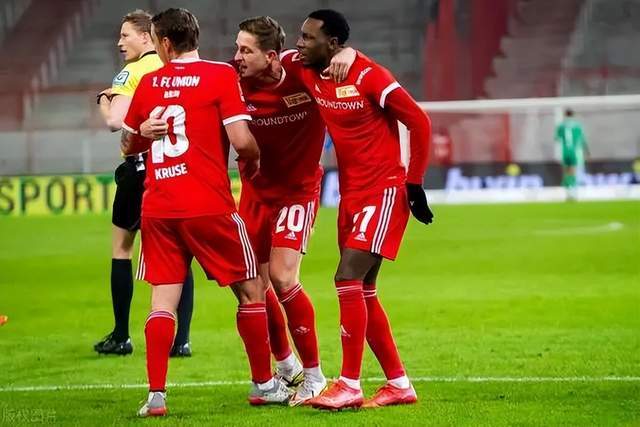 塔图姆三双阿德巴约24分 凯尔特人大胜热火1-0