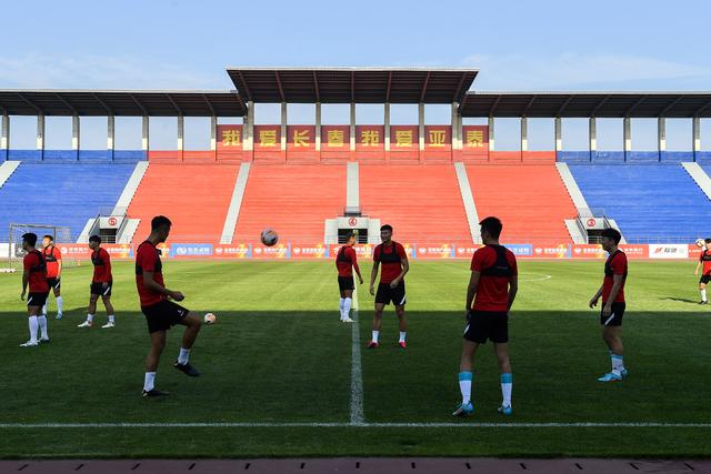 活塞克篮网3连胜 马克西29分76人送奇才4连败