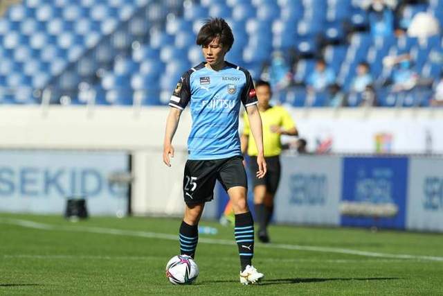 雄鹿大胜黄蜂38分获3连胜 活塞擒公牛止6连败